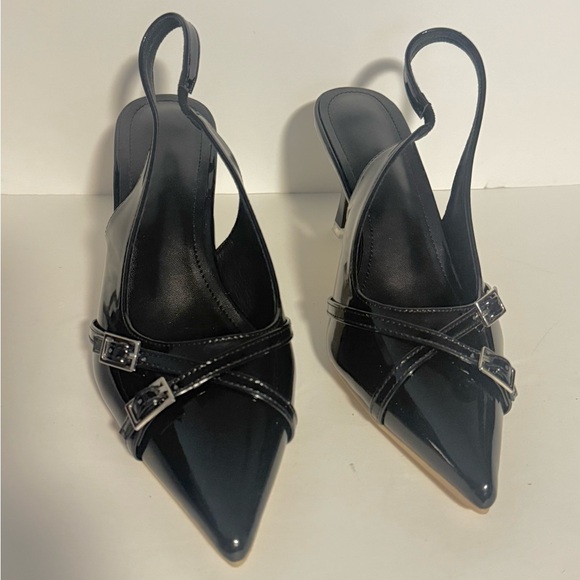 Elegant Black Slingback Heels - Picture 1 of 6